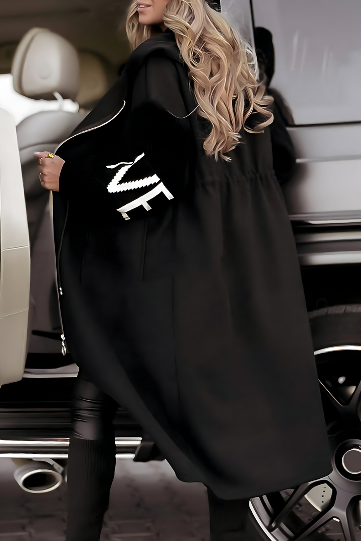 Una – Modern Street Elegance Coat