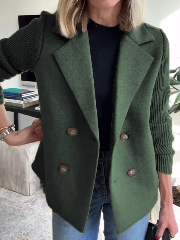 Aibhlinn – Modern Double-Breasted Blazer