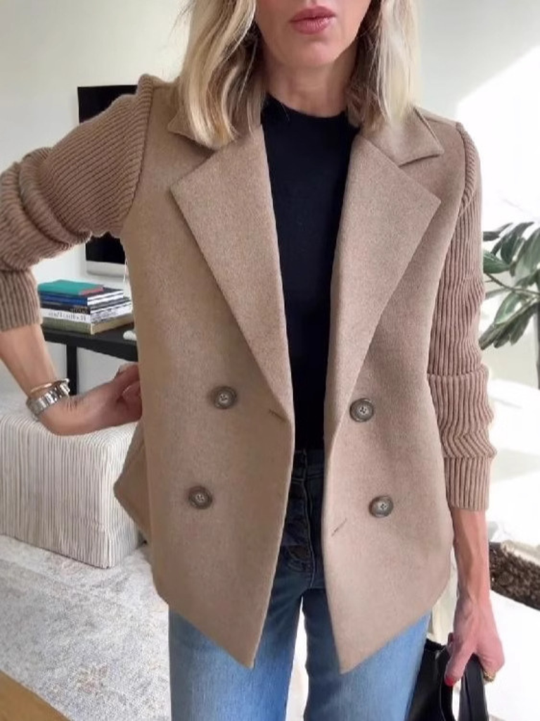 Aibhlinn – Modern Double-Breasted Blazer